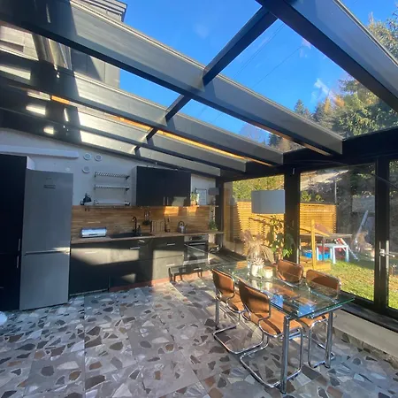 Dom I Lejlighed Brenna